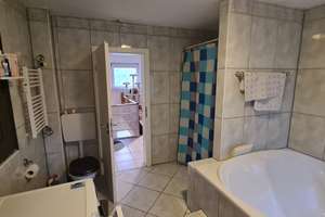 Haus mit 3 PKW-Stellplätzen im Herzen von Pfungstadt – Die vollständige Adresse der Immobilie erhältst du vom Anbieter., 64319 Pfungstadt – Vorschaubild 2