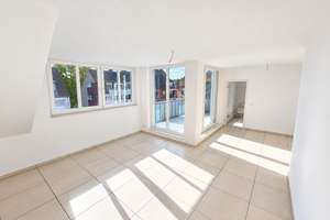 Hochwertige 3-Zimmer-Dachgeschosswohnung, 77 m², mit Balkon – ruhig & zentral in Kohlscheid