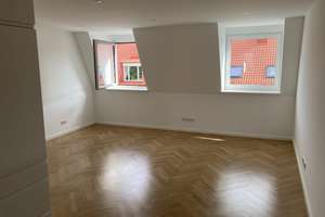 MAXVORSTADT | NEUBAU-Dachgeschoss-Wohnung mit Fußbodenheizung, Parkett, EBK, Videosprechanlage – Die vollständige Adresse der Immobilie erhältst du vom Anbieter., 80799 Am alten nördlichen Friedhof, München – Vorschaubild 3