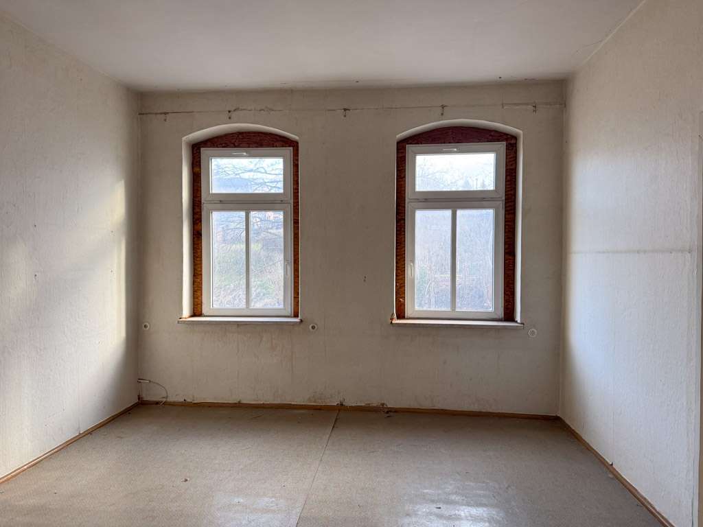 Sanierungsobjekt für Altbauliebhaber – Mehrfamilienhaus mit Potenzial zur Modernisierung, Mittelsachsen Kreis – Bild 2