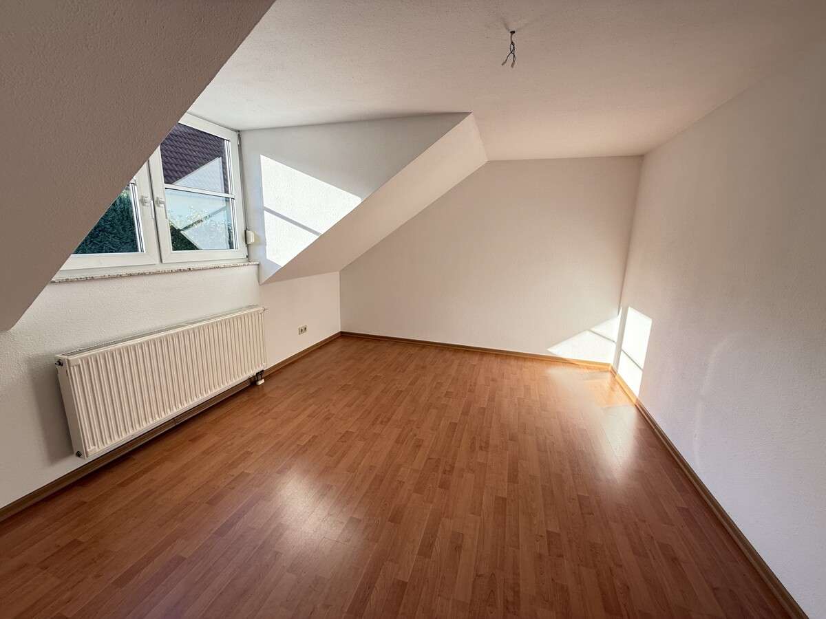 Immobilie in Moritzburg - Freistehende kleine 4-Zimmer-Wohnung in traumhafter Lage für Eigennutzer oder Anleger! - Bild 8