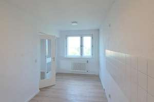 Schicke 2-Zimmer-Wohnung mit Loggia sucht neue Mieter! – Aronsstr. 53, 12057 Neukölln (Ortsteil), Berlin – Vorschaubild 5