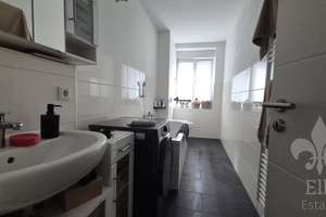 Modernes Bad mit Wanne, Terrasse zur Küche: Buckau – Südstraße 4, 39104 Buckau, Magdeburg – Vorschaubild 6
