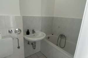 Schöne 2 Zimmer Wohnung mit Balkon in Zollstock zu vermieten – Schwalbacher Straße 20, 50969 Zollstock, Köln – Vorschaubild 9