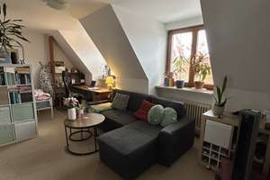 1-Zimmer-DG-Wohnung mit EBK in Augsburg Univiertel - optimale Studierendenwohnung – Professor-Messerschmitt-Straße 19b, 86159 Universitätsviertel, Augsburg – Vorschaubild 4
