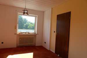1-2 Familienhaus in Altenbeken-Buke, 8 Zimmer+2 Wohn-Eßküchen+2 Bäder+ Gäste WC+ 2 Garagen+Keller – Hachmannstraße 2, 33184 Paderborn (Kreis) – Vorschaubild 19