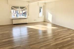 NUR mit Wohnberechtigungsschein - Schöne 3 Zimmerwohnung auf 2 Ebenen im Zentrum von Hamm/Sieg
