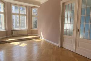 Torstraße sonnige Altberliner Wohnung