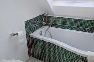 Über den Dächern des Pauliviertels – 3,5 Zimmer Maisonettewohnung mit Dachterrasse – Die vollständige Adresse der Immobilie erhältst du vom Anbieter., 50933 Braunsfeld, Köln – Vorschaubild 2