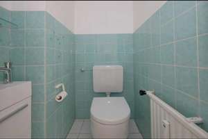 Ruhige 3-Zimmer-Wohnung mit Aufzug, Einbauküche, Gäste-WC und Balkon in Düsseldorf-Stadtmitte – Leopoldstraße 39, 40211 Stadtmitte, Düsseldorf – Vorschaubild 7