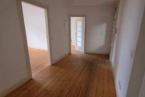 Alt-Bau Wohnung | 3 Zimmer und Balkon in Düsseldorf – Schlesische Str. 91, 40231 Eller, Düsseldorf – Vorschaubild 4