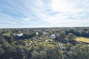 2,5 Zimmer mit Balkon und beeindruckendem Weitblick in Lokstedt