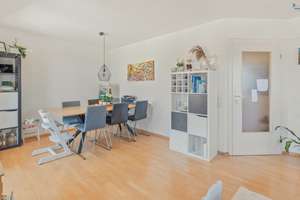 Charmante Maisonette-Wohnung in ruhiger Lage von Stuttgart-Sommerrain – Die vollständige Adresse der Immobilie erhältst du vom Anbieter., 70374 Muckensturm, Stuttgart – Vorschaubild 8