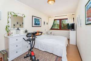 Gepflegte Doppelhaushälfte mit privatem Garten & Garage in Rudow – Die vollständige Adresse der Immobilie erhältst du vom Anbieter., 12357 Rudow, Berlin – Vorschaubild 7