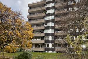 Großzügige 4,5-Zimmer-Wohnung in zentraler Lage von Bottrop – provisionsfrei von privat – Paßstraße 4, 46236 Stadtmitte, Bottrop – Vorschaubild 4