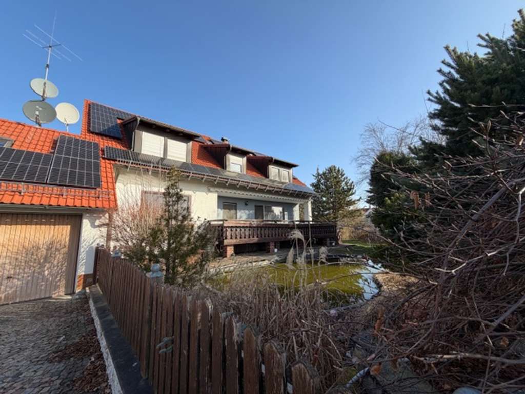 Immobilie in Roth - Frei!! Großzügiges Ein- oder Zweifamilienhaus mit Terrasse, Garten, Garage+Stellplätze und neuer Pho - Bild 2