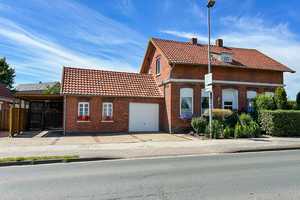 Platz für die ganze Familie! Einfamilienhaus mit Garage auf großem Grundstück in Jaderberg! – Wesermarsch (Kreis) – Vorschaubild 1