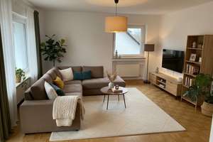 Viel Platz für Wohnträume -  Charmante 3,5 Zimmer Wohnung mit neuer Einbauküche 