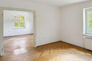 Bezugsfreies, renovierungsbedürftiges Zweifamilienhaus in gehobener Wohnlage auf großem Grundstück – Die vollständige Adresse der Immobilie erhältst du vom Anbieter., 80935 Lerchenau-Ost, München – Vorschaubild 4