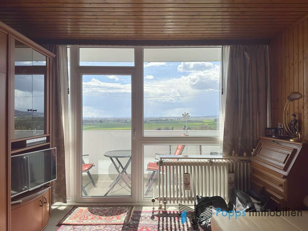 Immobilie in Liederbach - Möblierte 1-Zimmer-Wohnung mit sonnigem Balkon - Bild 2