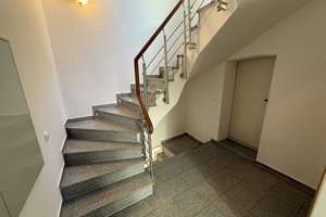 Saniertes 2-Etagen-Haus mit 125 m² Wohnfläche in zentraler Lage von Frechen – Die vollständige Adresse der Immobilie erhältst du vom Anbieter., 50226 Frechen – Vorschaubild 4