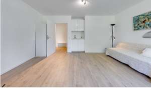 30 m2 Studio in Grafenberg - renoviert, möbliert, ruhig, mit Balkon und Grünblick – Simrockstraße 98, 40235 Grafenberg, Düsseldorf – Vorschaubild 4