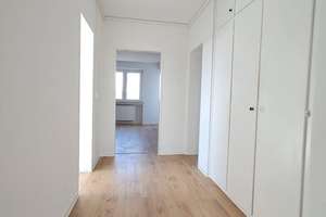 Moderne 4-Zimmer-Wohnung mit Balkon in Braunschweig