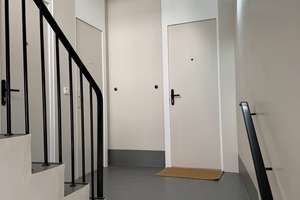Hollenders Immobilien:Attraktives Apartment - Renoviert, Möbliert, Leerstehend und Provisionsfrei – Steinstraße 25, 50676 Altstadt/Süd, Köln – Vorschaubild 2