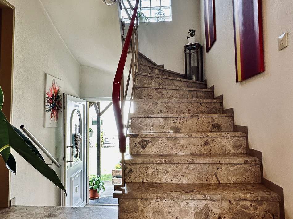 Treppe zum OG