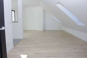 Herrliche Dachgeschosswohnung mit Balkon und Badewanne – Further Straße 40, 9113 Schloßchemnitz, Chemnitz – Vorschaubild 16