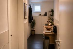 Geräumige Erdgeschosswohnung mit eigener Terrasse und Garten – Ihr neues Zuhause! – Die vollständige Adresse der Immobilie erhältst du vom Anbieter., 85055 Mailing, Ingolstadt – Vorschaubild 4