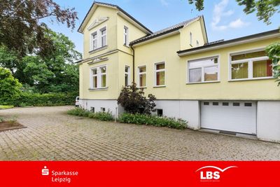 Stilvolle Villa mit Traumgrundstück
