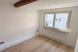 Kernsanierte 2-Zimmer Altbauwohnung in Stuttgart-Plieningen