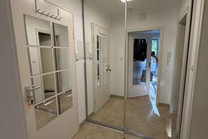 Untermiete für meine ruhige und liebevoll möblierte Wohlfühlwohnung im Grünen l mit Balkon – Die vollständige Adresse der Immobilie erhältst du vom Anbieter., 81927 Englschalking, München – Vorschaubild 4