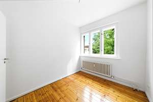 Modernized 3-room top-floor Altbau apartment with balcony and EBK near lake Tegel – Gorkistraße 36b, 13509 Tegel, Berlin – Vorschaubild 2