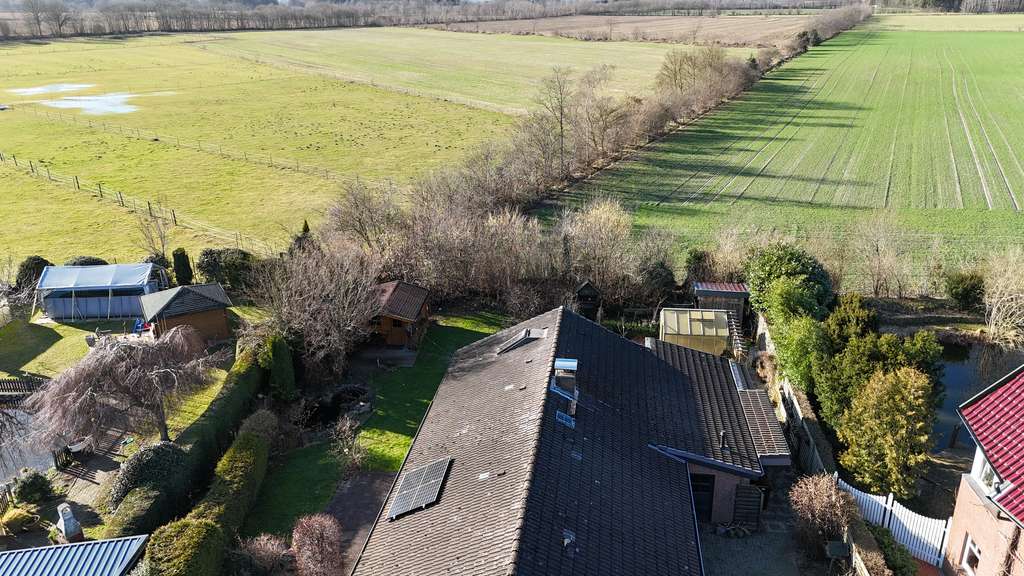Immobilie in Jevenstedt - Ihr neues Familienparadies in herrlich ruhiger Lage - Leben und Arbeiten unter einem Dach - Bild 1