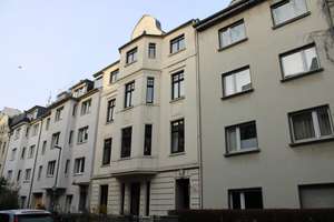 Familienfreundliche 4-Zimmer-Wohnung mit Balkon