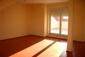 Hochwertige 4-Zimmer-DG-Wohnung in Hannover-Gross Buchholz – Die vollständige Adresse der Immobilie erhältst du vom Anbieter., 30627 Groß-Buchholz, Hannover – Vorschaubild 6