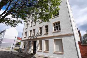 1 Monat mietfrei Renovierte 4-Raumwohnung mit neuer Einbauküche** – Südstraße 8, 39104 Magdeburg – Vorschaubild 1