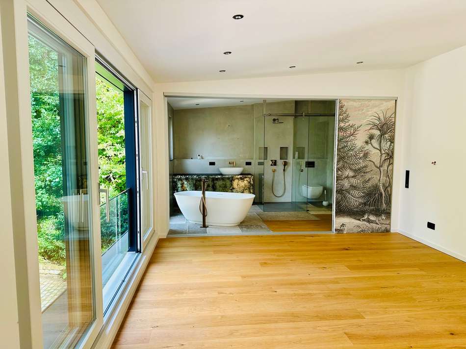 Master-Bedroom