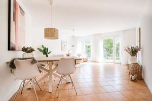 Modernisiertes Familienzuhause mit Süd-West-Garten und großem Dachstudio in ruhiger Spielstraße – Die vollständige Adresse der Immobilie erhältst du vom Anbieter., 65929 Unterliederbach, Frankfurt am Main – Vorschaubild 1