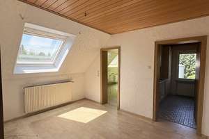 Zweifamilienhaus mit großem Garten und Entwicklungspotenzial in Bad Salzuflen zu verkaufen! – Die vollständige Adresse der Immobilie erhältst du vom Anbieter., 32107 Bad Salzuflen – Vorschaubild 16