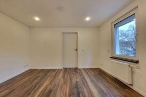 Werkstatt mit Haus!
Top-saniert mit viel Platz und mehr – mitten in Hartmannshof – Die vollständige Adresse der Immobilie erhältst du vom Anbieter., 91224 Pommelsbrunn – Vorschaubild 11