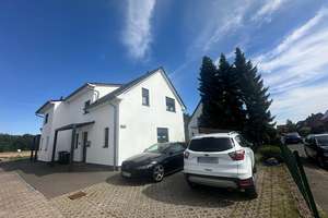 Attraktives Doppelhaus mit solider Rendite und moderner Ausstattung in Burgdorf – Die vollständige Adresse der Immobilie erhältst du vom Anbieter., 31303 Burgdorf – Vorschaubild 1