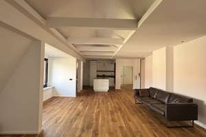 Großzügige Penthouse-Wohnung im Schlachthofviertel