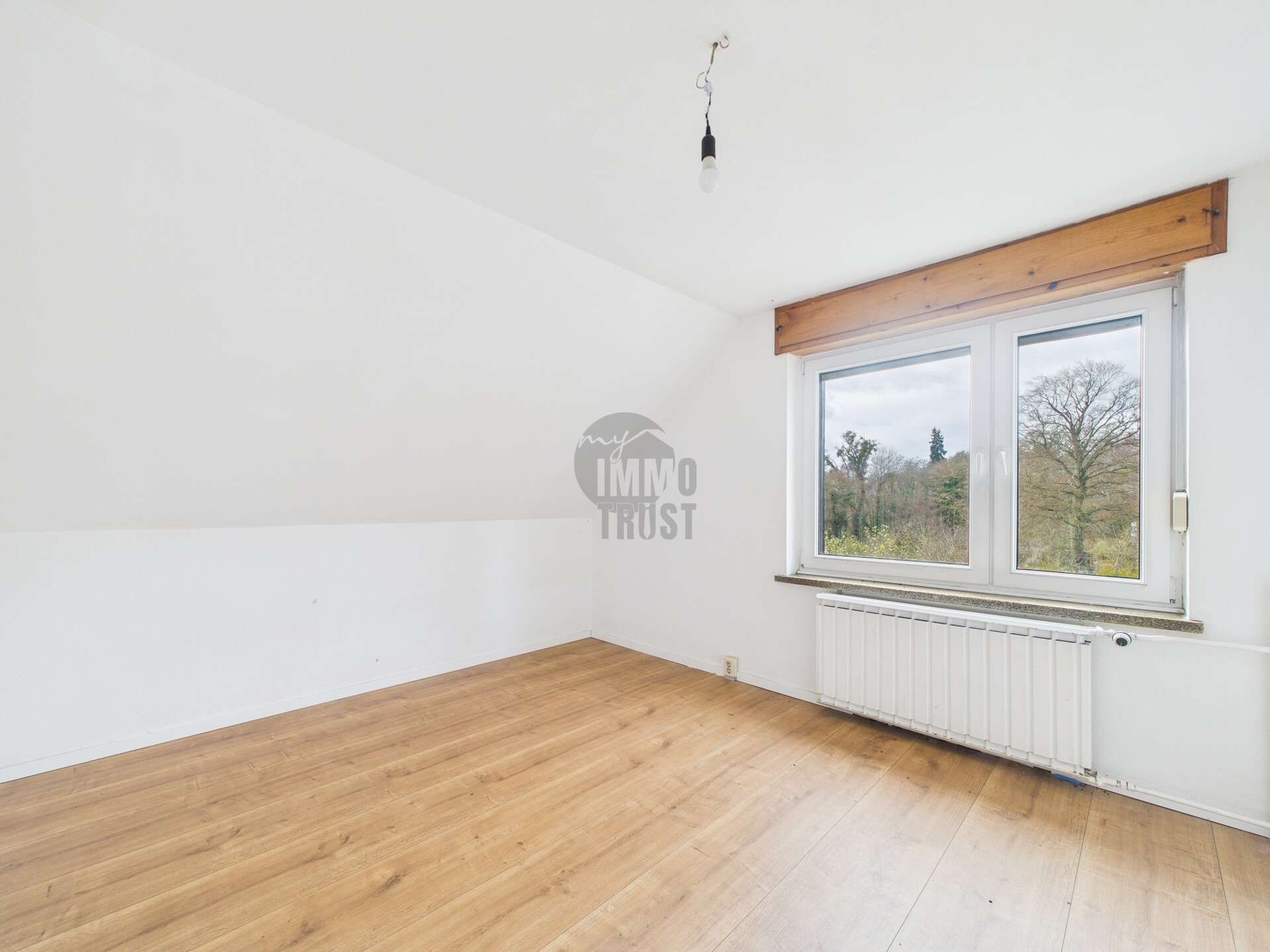 Immobilie in Boitzenburger Land - RUHEOASE AM DORFRAND MIT GROSSZÜGIGEM GRUNDSTÜCK UND SCHLOSSPANORAMA - Bild 13