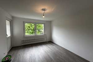 Top renovierte 2,5-Zimmer-Wohnung in Scharnhorst – Ihr neues Zuhause wartet auf Sie! – Lüttenwiese 15, 44328 Dortmund – Vorschaubild 2