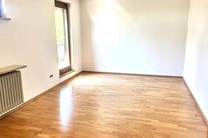Großzügiges Einfamilienhaus in toller Lage mit Garten, Terrasse und viel Privatsphäre – Die vollständige Adresse der Immobilie erhältst du vom Anbieter., 96450 Mitte, Coburg – Vorschaubild 13
