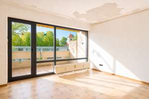Ihr neues Zuhause in Harlaching: 4 Zimmer, 2 Balkone und großer Keller – Die vollständige Adresse der Immobilie erhältst du vom Anbieter., 81545 Harlaching, München – Vorschaubild 3
