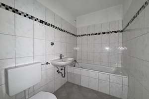 tolle, größzügig geschnittene Wohnung mit Balkon & Weitblick! – Rosendelle 39, 44869 Eppendorf, Bochum – Vorschaubild 6